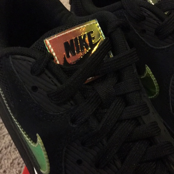 Nike Air Max 90 Premium Shoes Sneakers new 333888 035 black hologram Men’s 9.5 - Picture 7 of 16